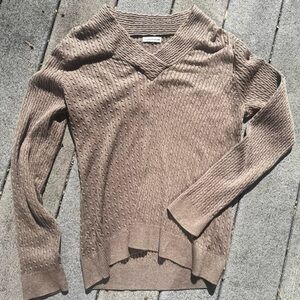 Croft & Barrow Women's Tan V-Neck Sweater